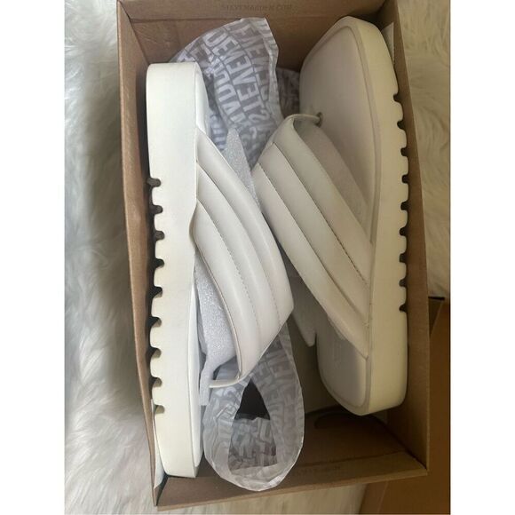 Steve Madden Boost size 9.5 white Faux Leather Square Toe Flip-Flops - Picture 8 of 10